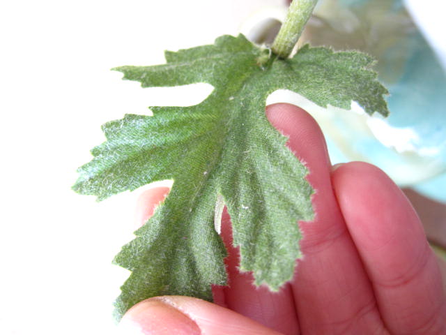 造花専門店Hanaco（はなこ）　造花日記　菊（マム）