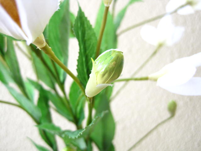 造花（シルクフラワー）　仏花・仏壇・墓花・墓用　キキョウ　つぼみ